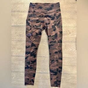 lululemon athletica Fast and Free brown/black Camo Leggings - size 10